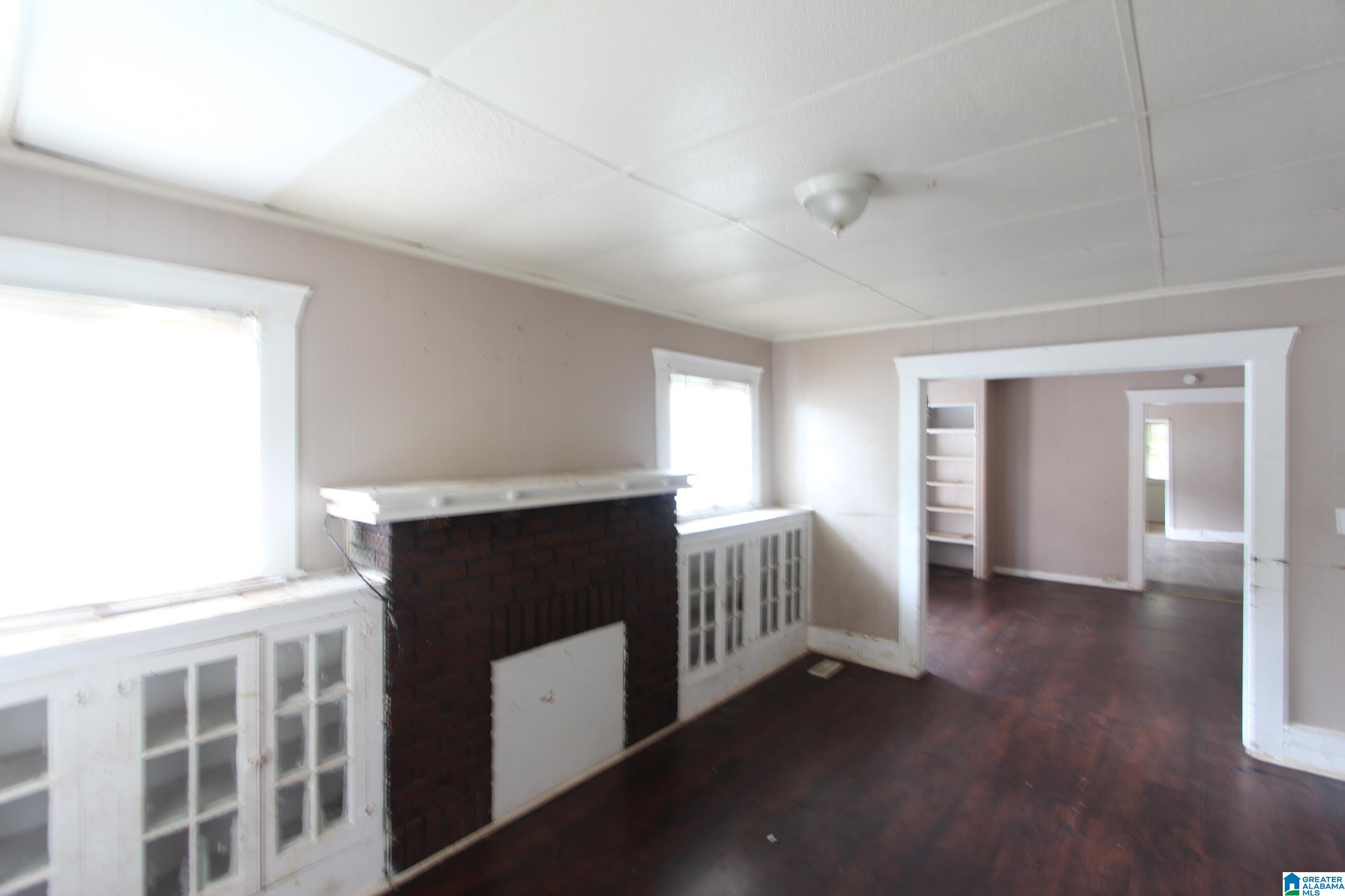 412 12th Street Southwest Birmingham, AL 35211 - Photo 3 of 11