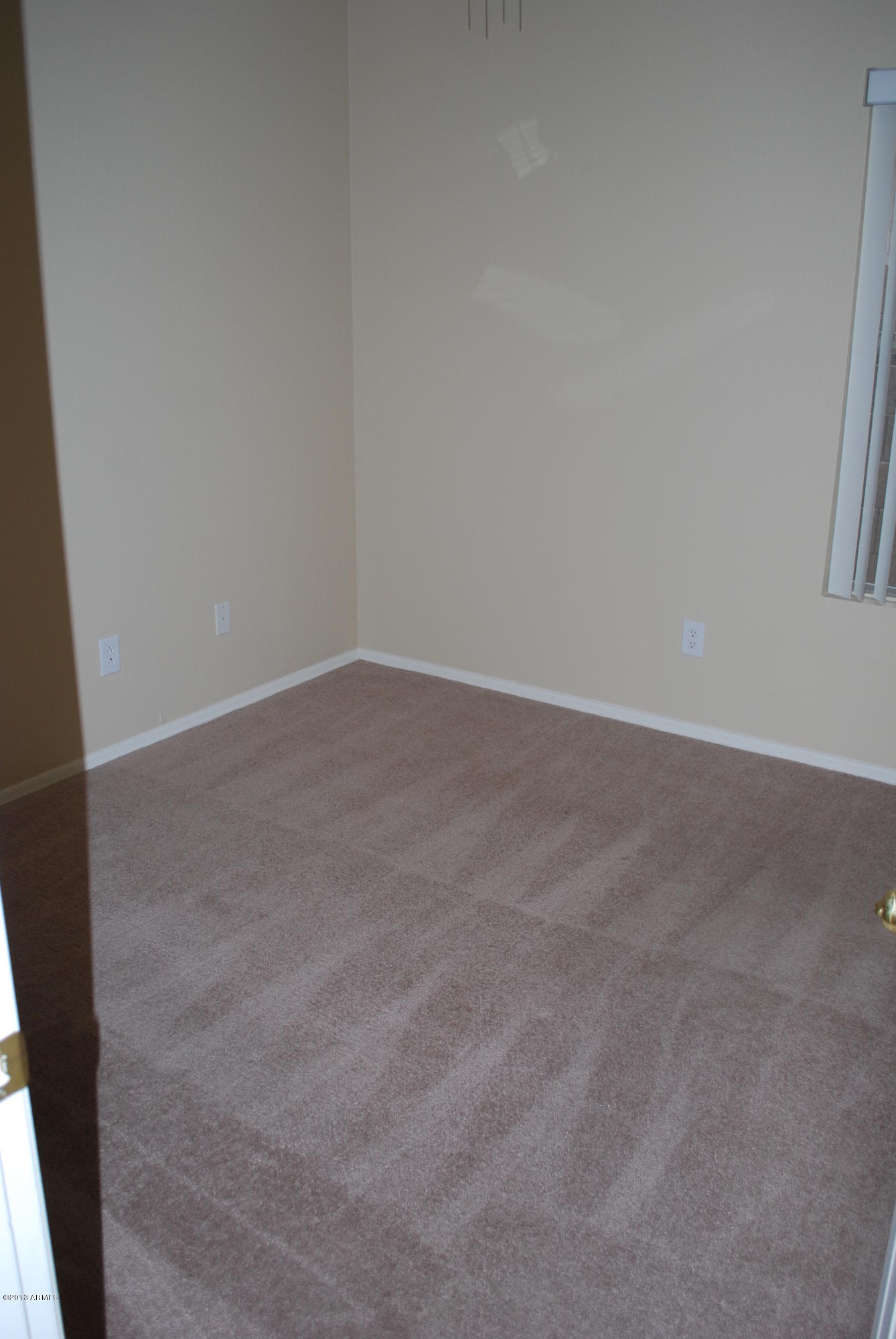 4622 East Weaver Road Phoenix, AZ 85050 - Photo 17 of 23 Guest Bedroom #1