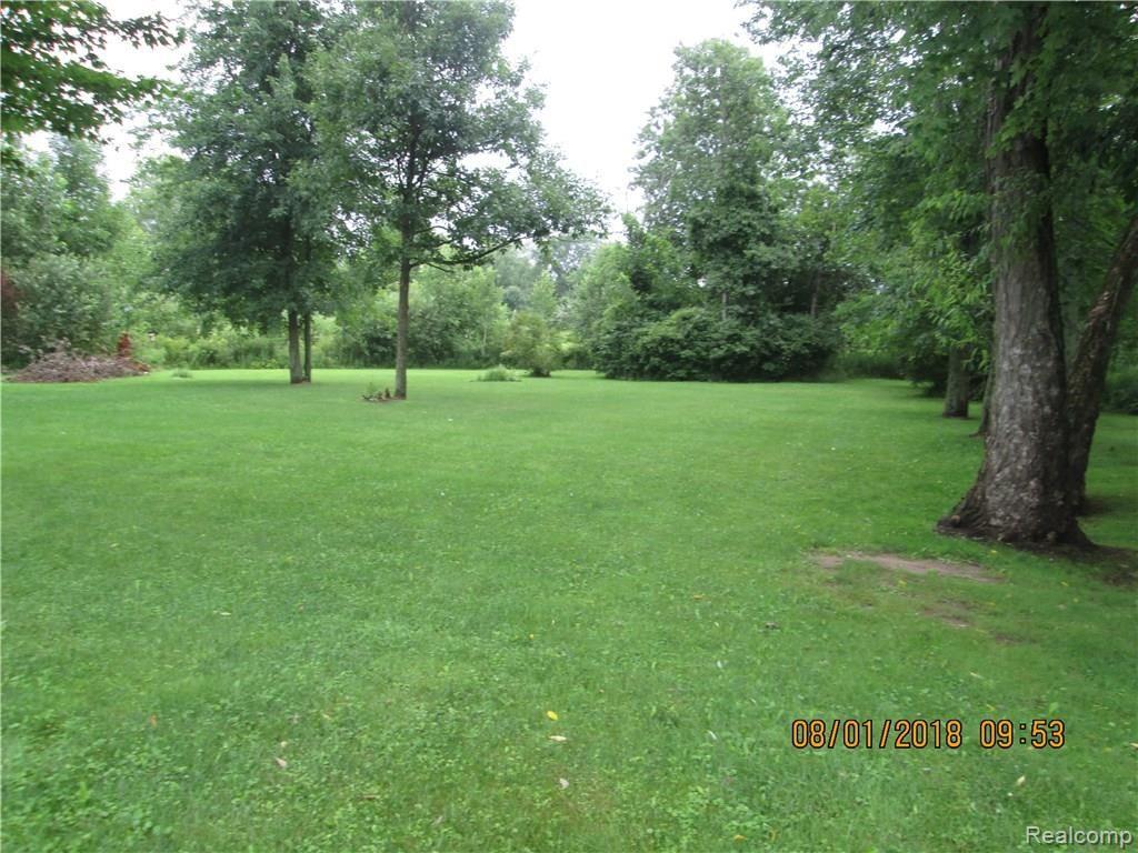2438 Beach Road Port Huron, MI 48060 - Photo 10 of 72 IMG_4491.JPG