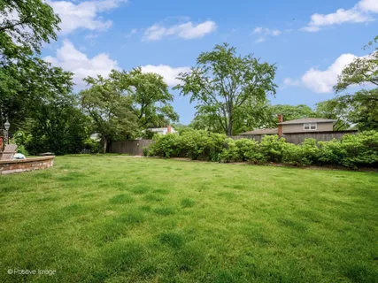 $839,900 | 529 Susan Lane, Deerfield, IL 60015