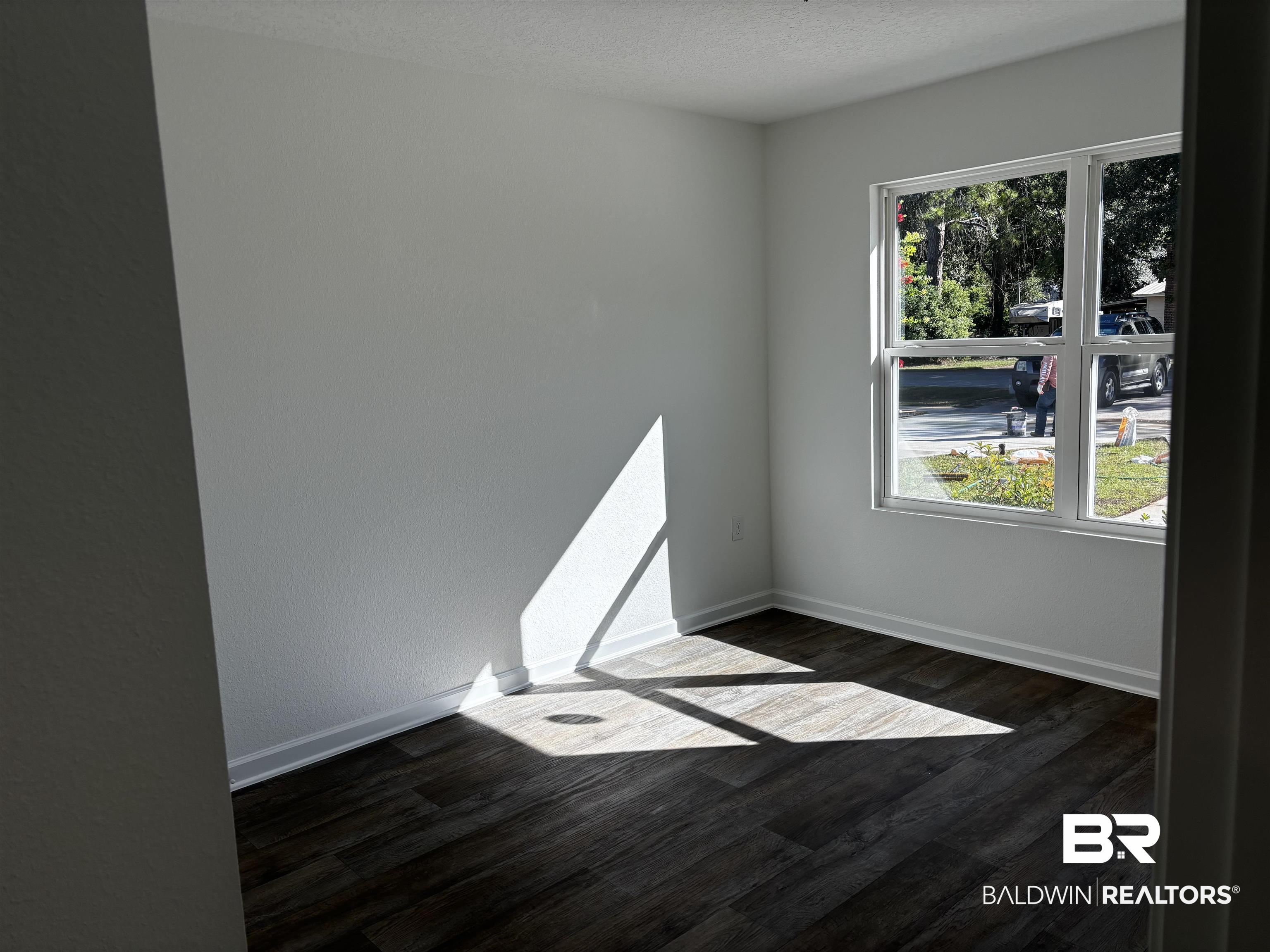 1052 South Bay Street Foley, AL 36535 - Photo 12 of 30