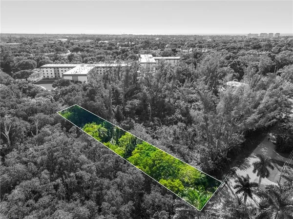 $895,000 | 1552 Bembury Drive, Naples, FL 34102