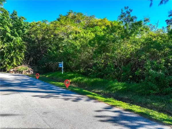 $895,000 | 1552 Bembury Drive, Naples, FL 34102