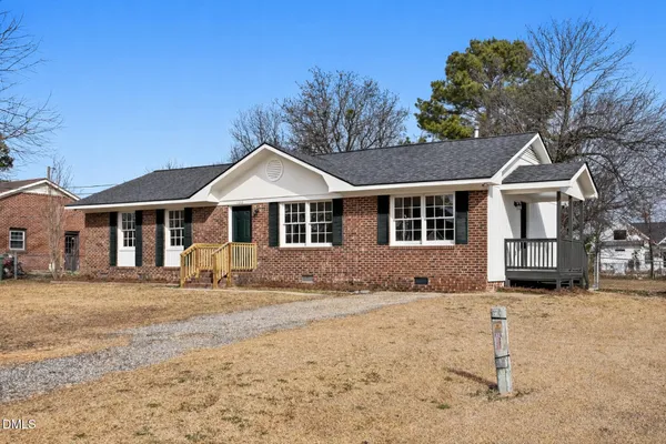 $278,000 | 1120 West Pope Street, Benson, NC 27504