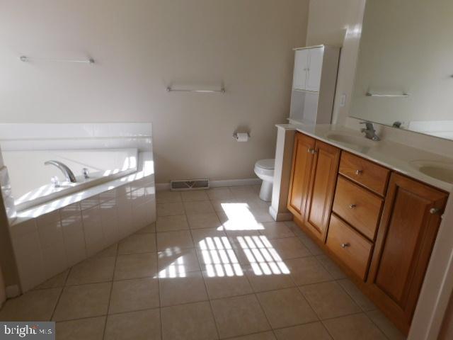 385 Swamp Road Morgantown, PA 19543 - Photo 14 of 25 Main Bath