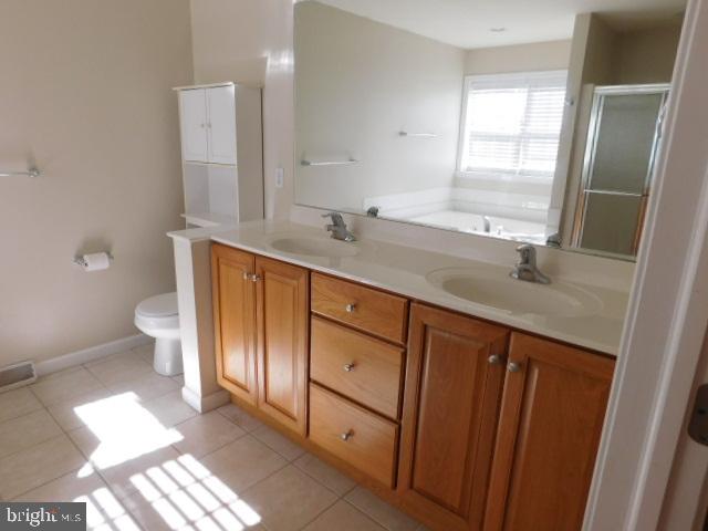 385 Swamp Road Morgantown, PA 19543 - Photo 15 of 25 Main Bath