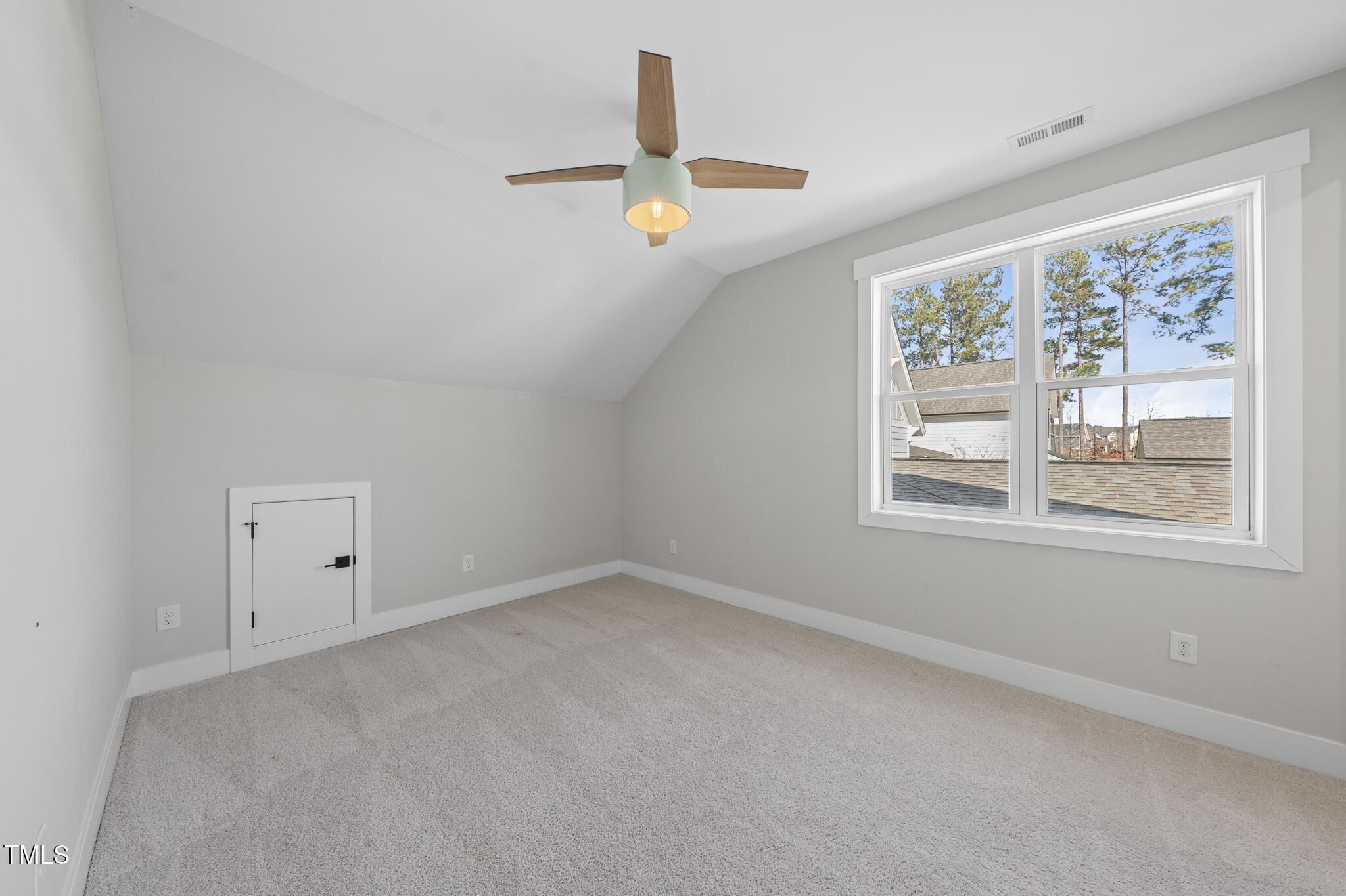 729 Daniel Rdg Road Wendell, NC 27591 - Photo 30 of 57 an empty room with windows