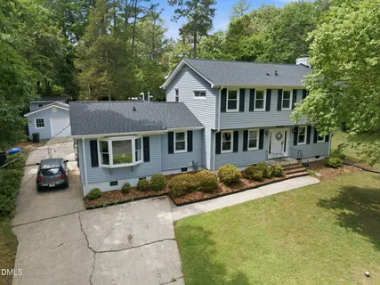 $735,000 | 304 Plum Lane, Chapel Hill, NC 27517