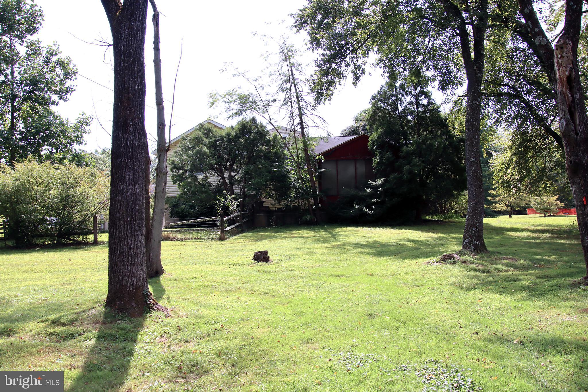 415 Holly Road Blue Bell, PA 19422 - Photo 3 of 6 Gallery Image 3