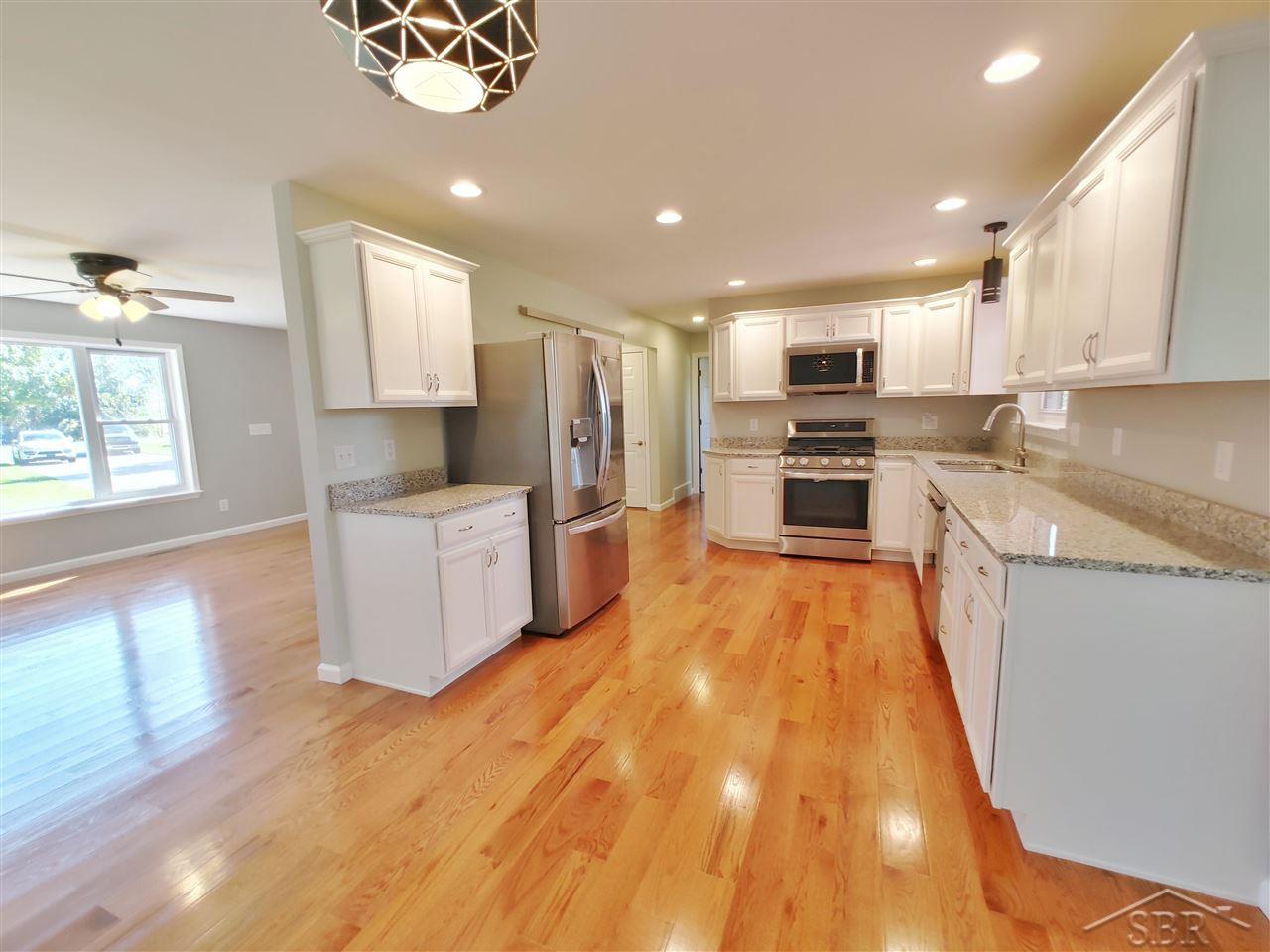 5825 Mackinaw Road Saginaw, MI 48604 - Photo 22 of 70 50057641-23.JPG