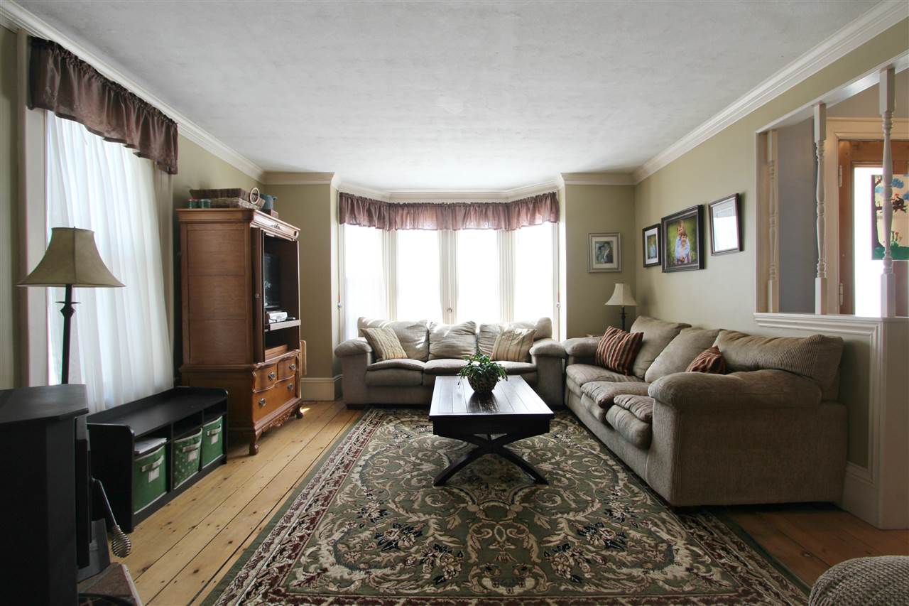 407 Spring Street St. Johnsbury, VT 05819 - Photo 6 of 30 Gallery Image 6