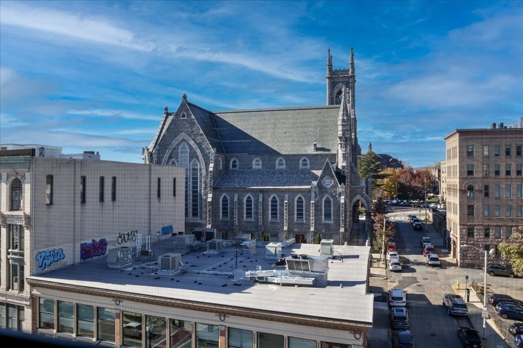 531 Main Street, Unit 503 Worcester, MA 01608 - Photo 6 of 21 a view of house with a outdoor space