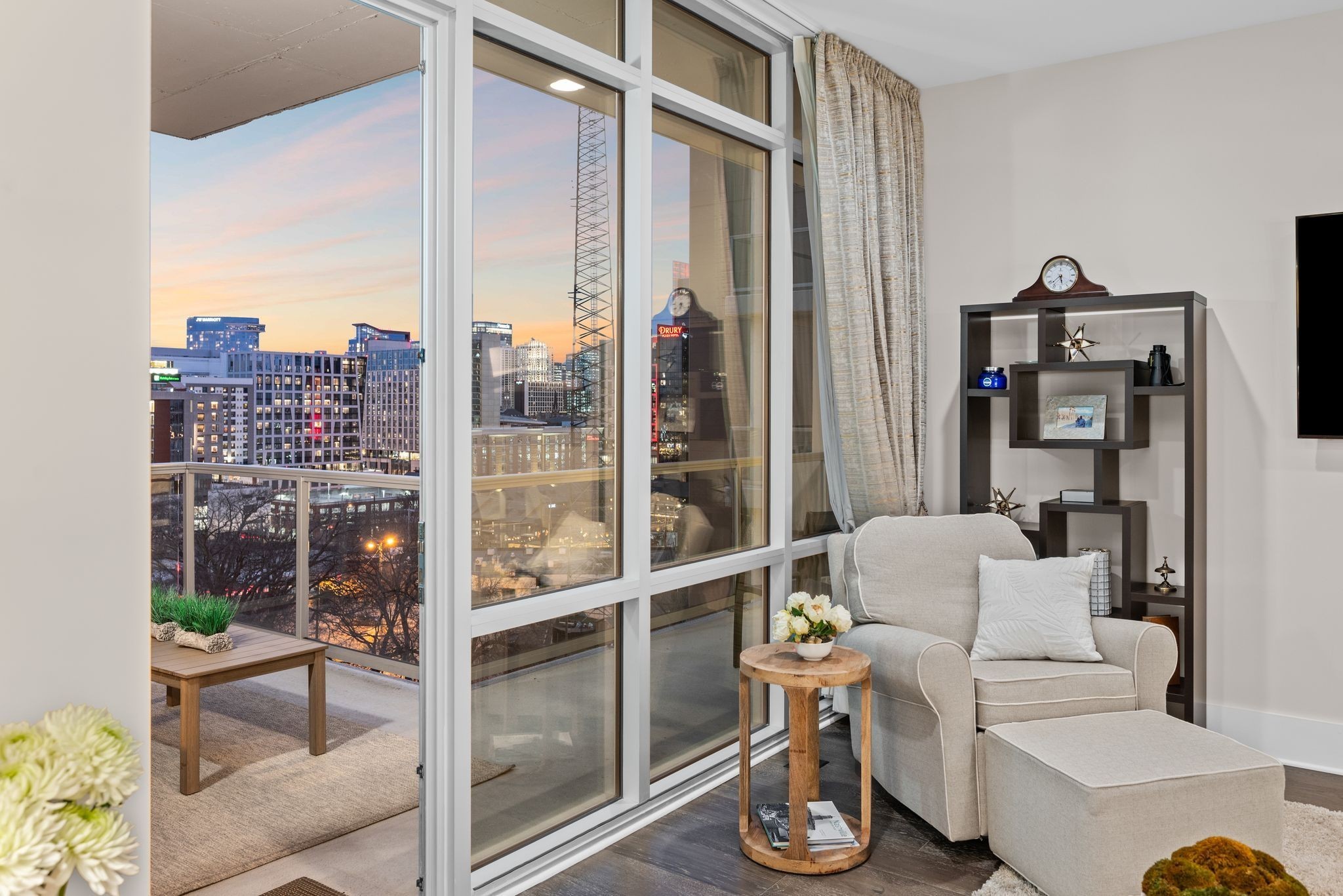 20 Rutledge Street, Unit 606 Nashville, TN 37210 - Photo 3 of 56