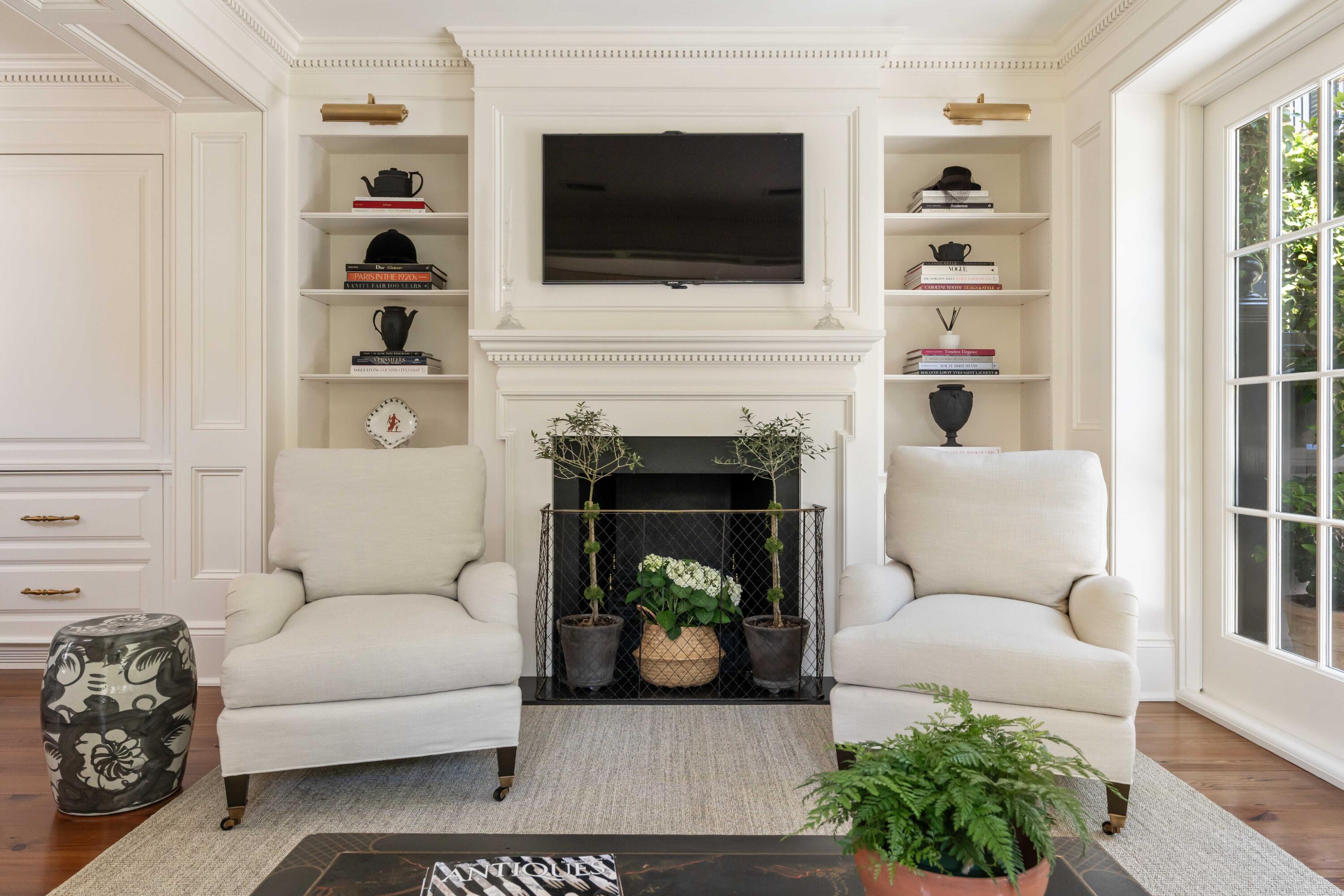 12 Orange Street Charleston, SC 29401 - Photo 30 of 78 Sunroom