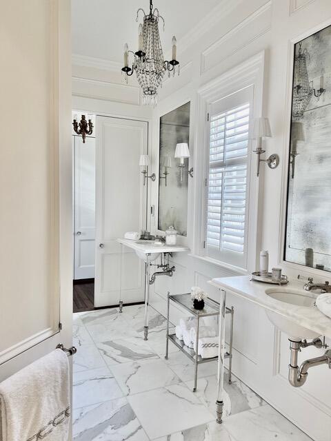 12 Orange Street Charleston, SC 29401 - Photo 48 of 78 Primary En Suite Bathroom