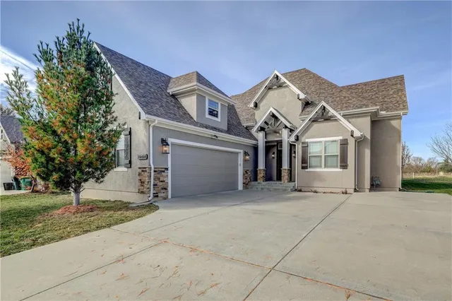 $550,000 | 16454 Agnes Street, Gardner, KS 66030