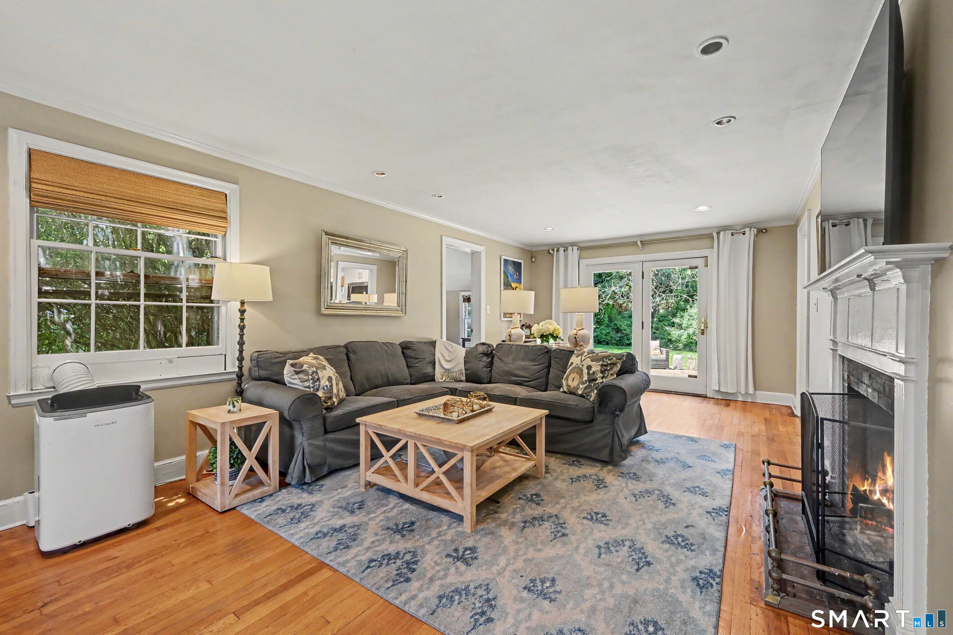 31 Smedley Road Fairfield, CT 06824 - Photo 4 of 39