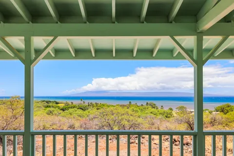 $750,000 | 122 Ulua Road, Kaunakakai, HI 96748