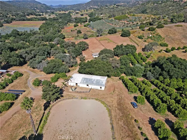 $2,100,000 | 17825 Bear Valley Lane, Escondido, CA 92027
