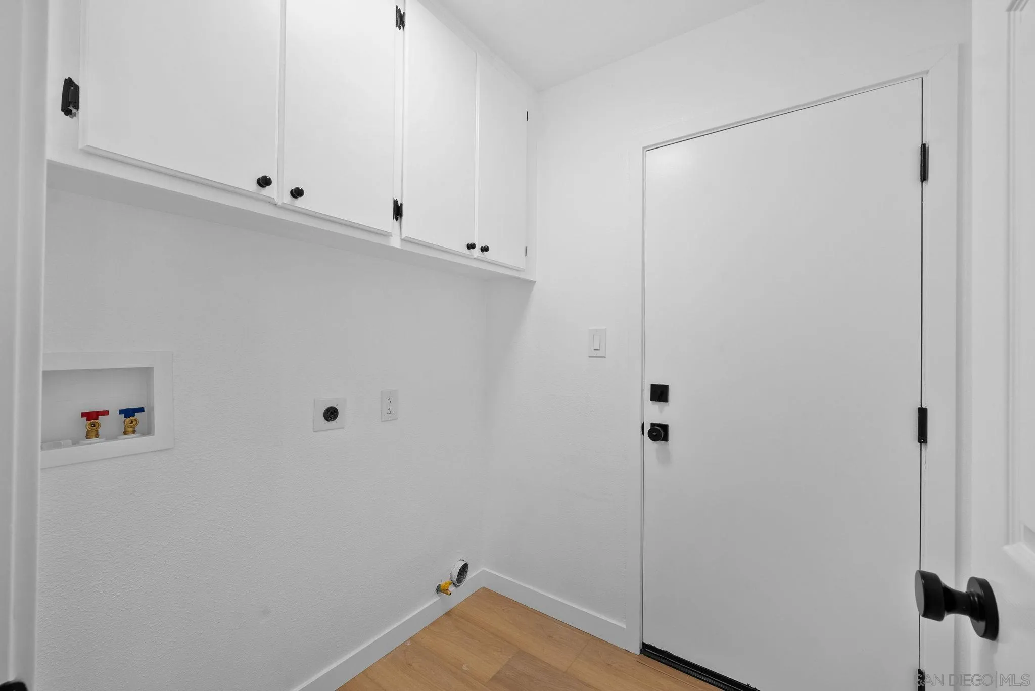 4975 Delos Way Oceanside, CA 92056 - Photo 15 of 31 a view of small space with closet