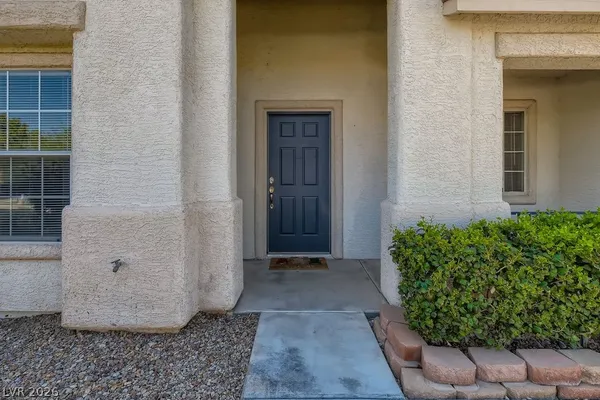 $2,500 | 8909 Big Plantation Avenue, Las Vegas, NV 89143