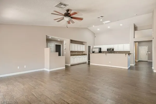 $2,500 | 8909 Big Plantation Avenue, Las Vegas, NV 89143