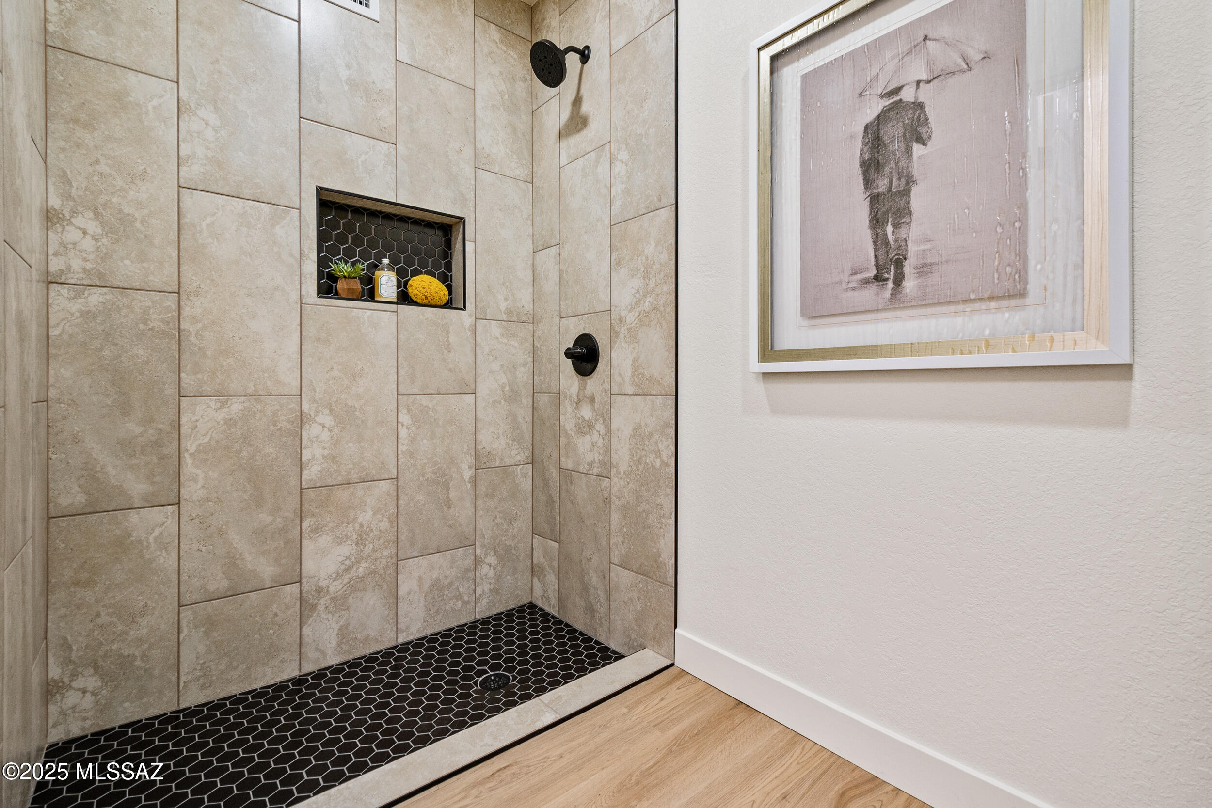 7487 East Wandering Road Tucson, AZ 85750 - Photo 15 of 31 master shower