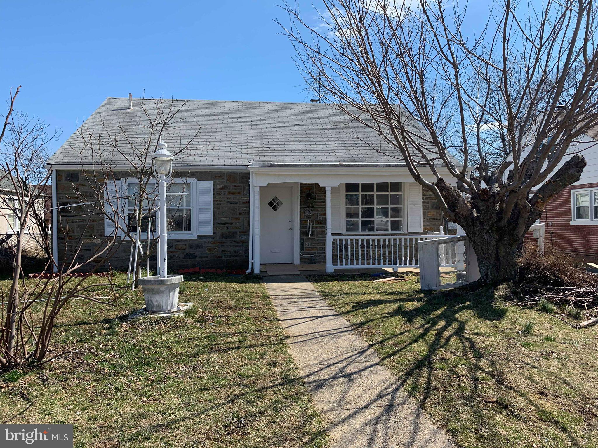 9213 Annapolis Road Philadelphia, PA 19114 - Photo 2 of 34 Gallery Image 2