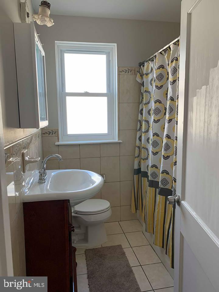 9213 Annapolis Road Philadelphia, PA 19114 - Photo 12 of 34 Gallery Image 12