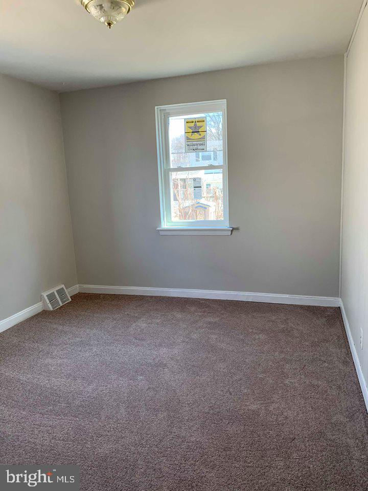 9213 Annapolis Road Philadelphia, PA 19114 - Photo 8 of 34 Gallery Image 8