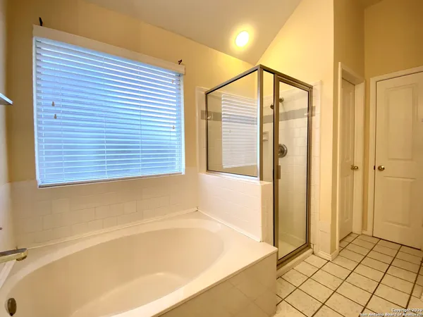 $2,400 | 6635 Shady Bend Drive, San Antonio, TX 78256