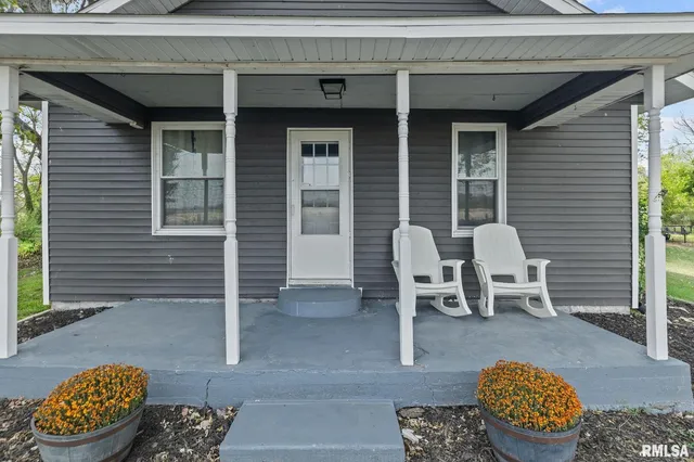 $124,900 | 2109 North Broadway, Salem, IL 62881
