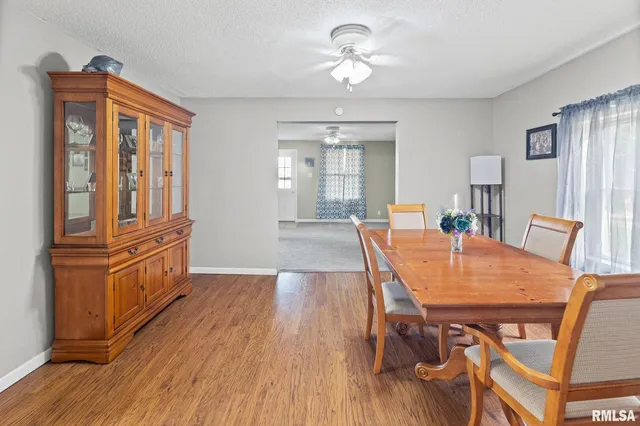 $124,900 | 2109 North Broadway, Salem, IL 62881