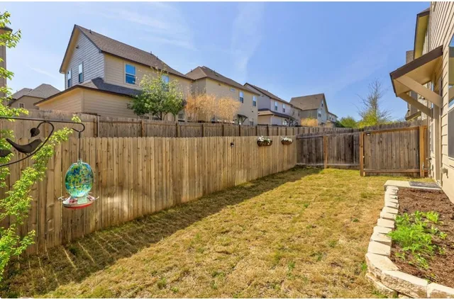 $2,250 | 13501 Metric Boulevard, Unit 16, Austin, TX 78727