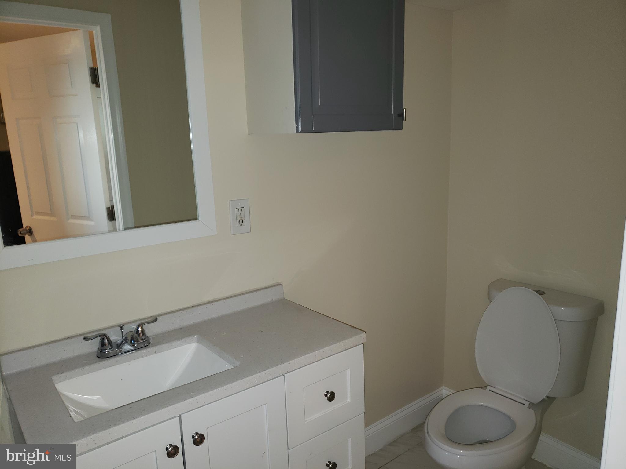 1815 Dunmere Road Dundalk, MD 21222 - Photo 13 of 29 Upper level Bathroom