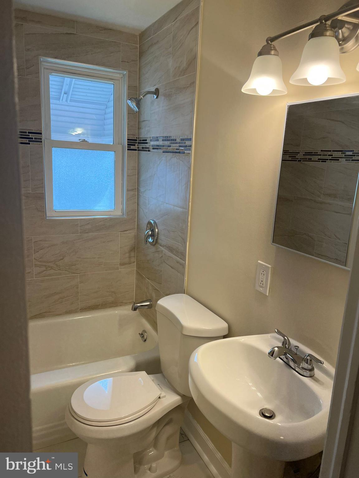 1815 Dunmere Road Dundalk, MD 21222 - Photo 25 of 29 Upper level Bathroom