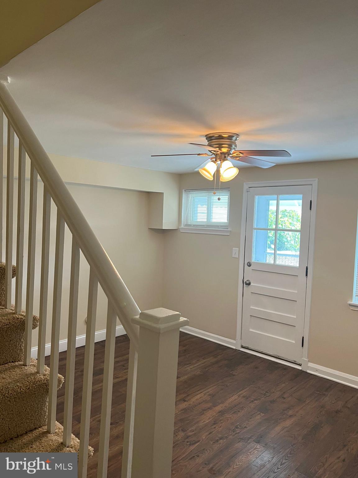 1815 Dunmere Road Dundalk, MD 21222 - Photo 29 of 29 Living room area