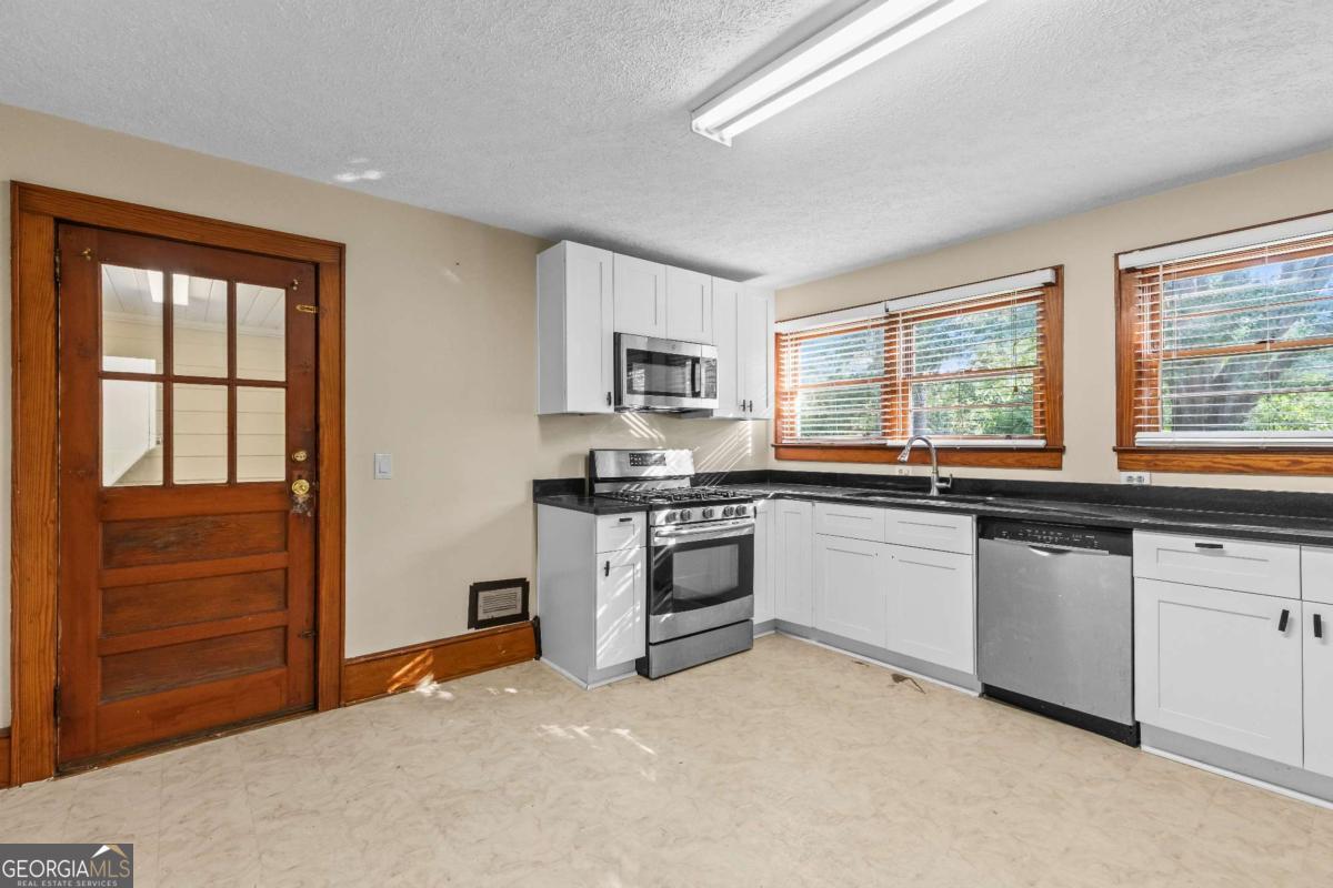 4494 Austell Powder Springs Road Southwest Powder Springs, GA 30127 - Photo 18 of 31