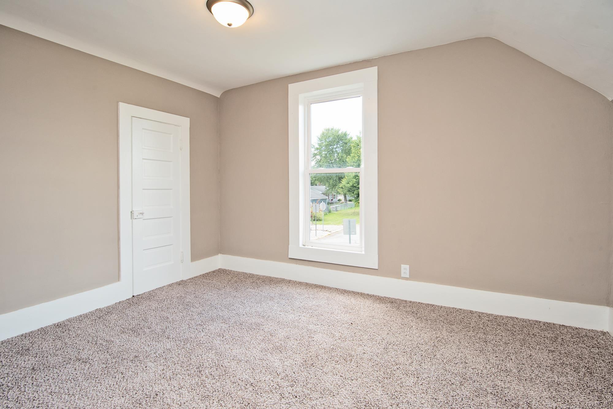 514 North 3rd Street Decatur, IN 46733 - Photo 8 of 14