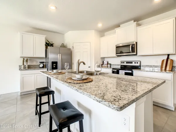 $2,400 | 2243 Capital Drive, Palm Bay, FL 32909