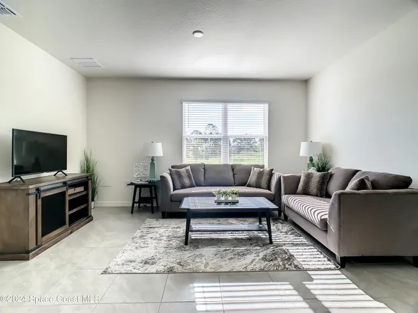 $2,400 | 2243 Capital Drive, Palm Bay, FL 32909