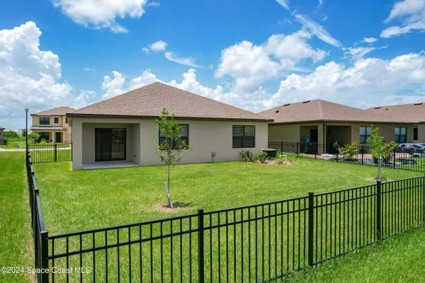 $2,400 | 2243 Capital Drive, Palm Bay, FL 32909