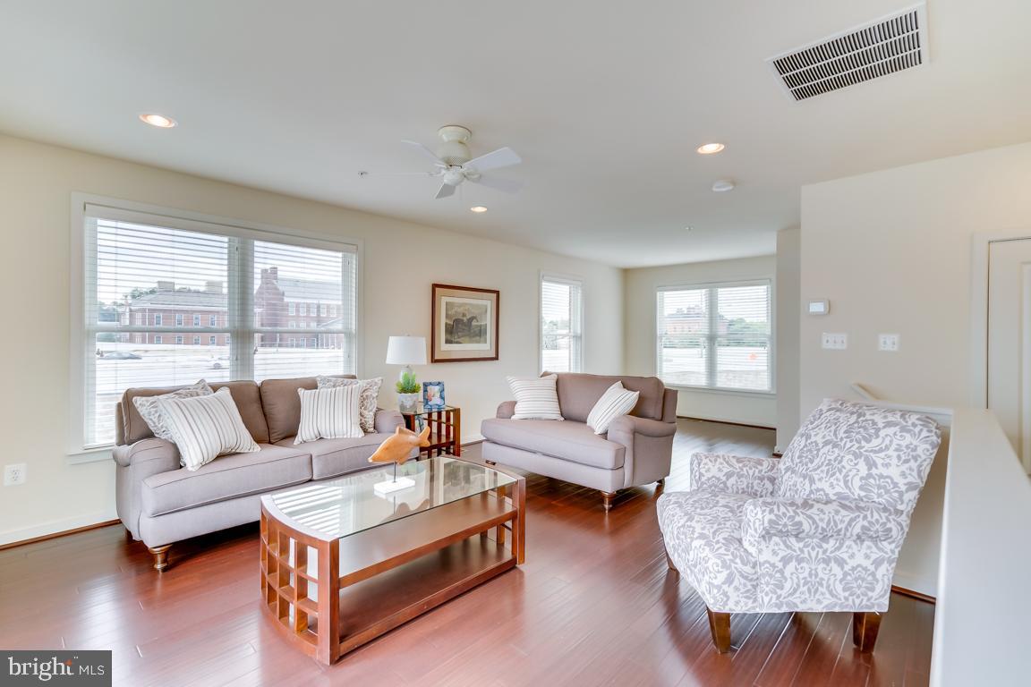 800 3rd Street Southeast Washington, DC 20003 - Photo 32 of 49 Top Floor