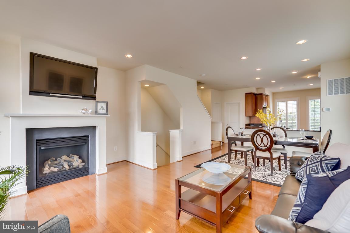 800 3rd Street Southeast Washington, DC 20003 - Photo 10 of 49