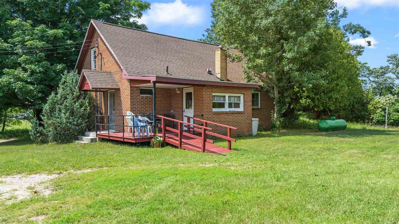 1644 Smith Road Traverse City, MI 49696 - Photo 7 of 36 1890045-6.JPG