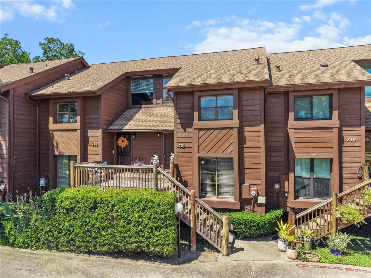 721 Davis Road League City, TX 77573 - Photo 29 of 35 Gallery Image 29