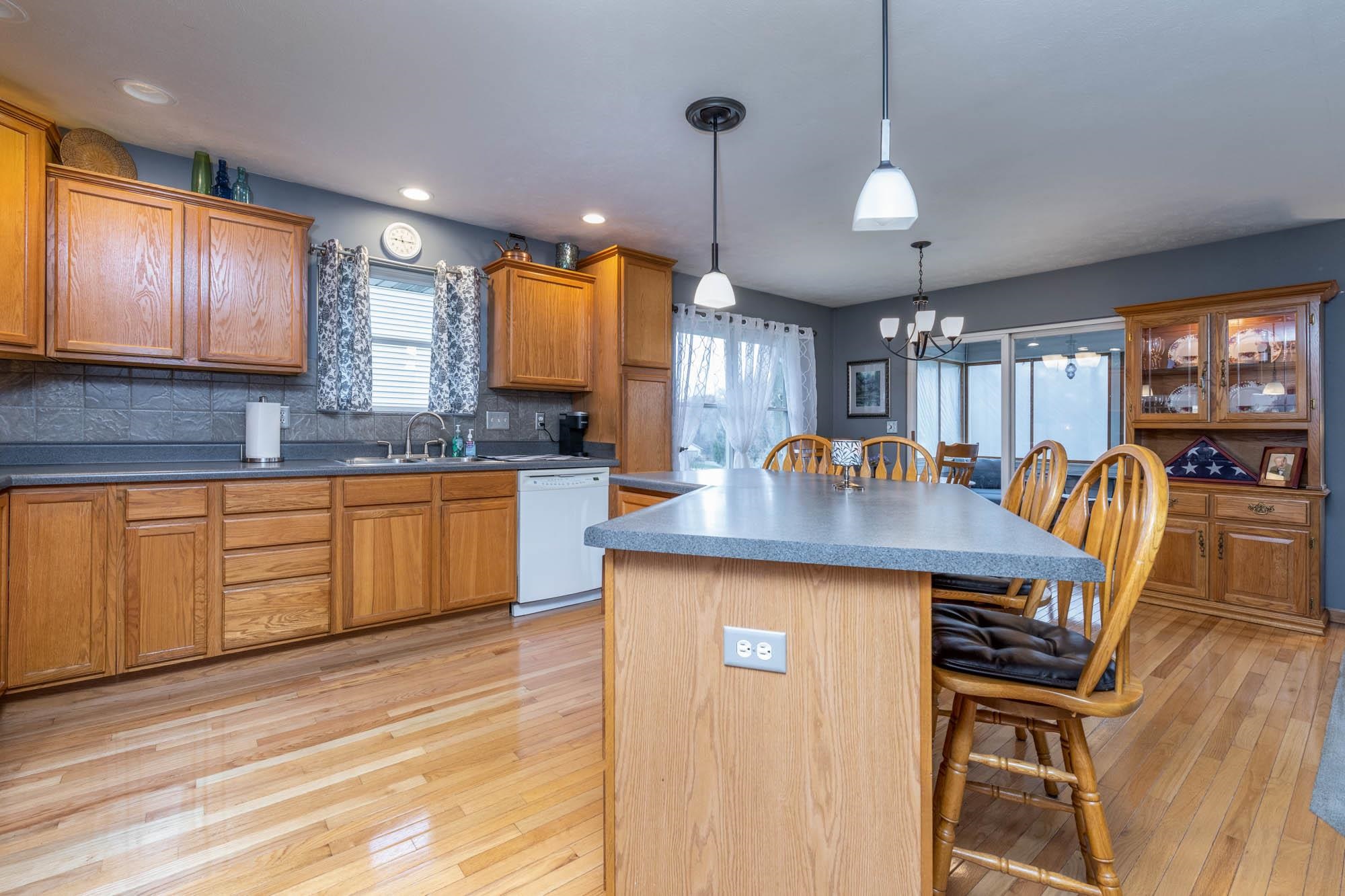 668 Lake Summerset Road Lake Summerset, IL 61019 - Photo 8 of 28 Gallery Image 8