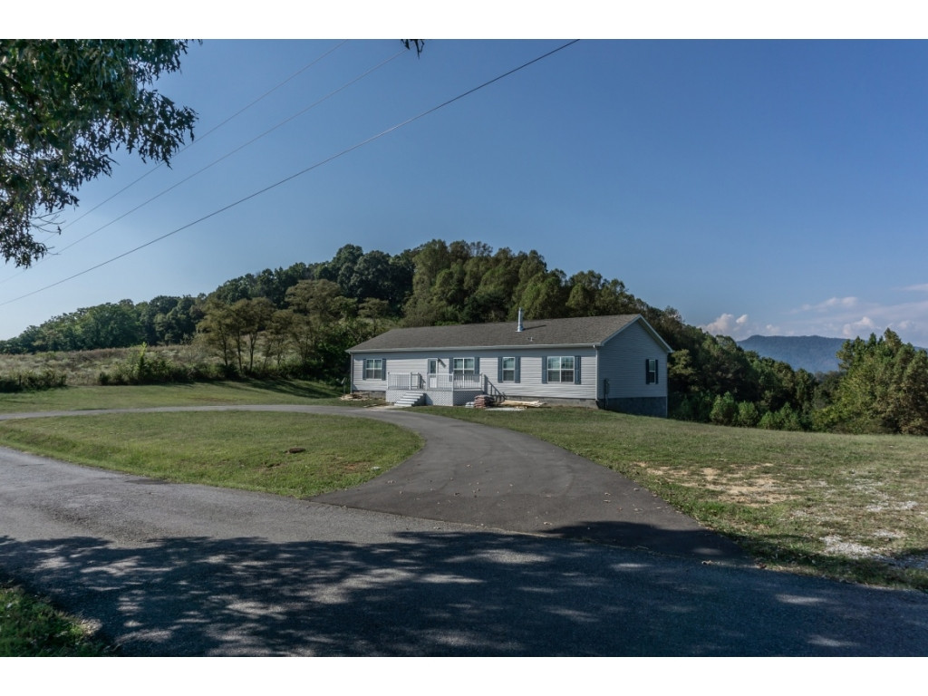 790 Earl Baxter Road Chuckey, TN 37641 - Photo 7 of 24 Photo 7