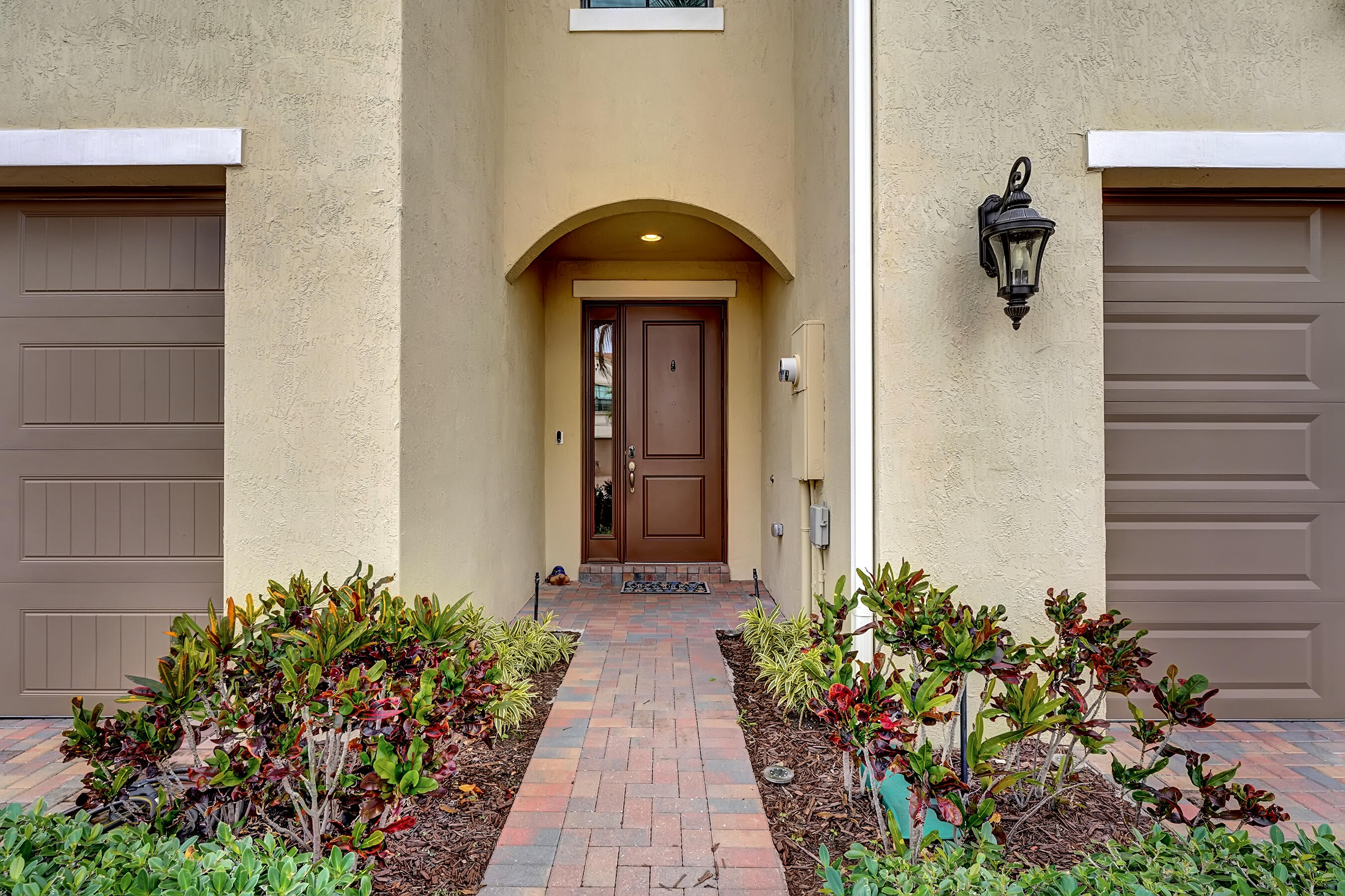 10186 Akenside Drive Boca Raton, FL 33428 - Photo 2 of 40 DSC08359