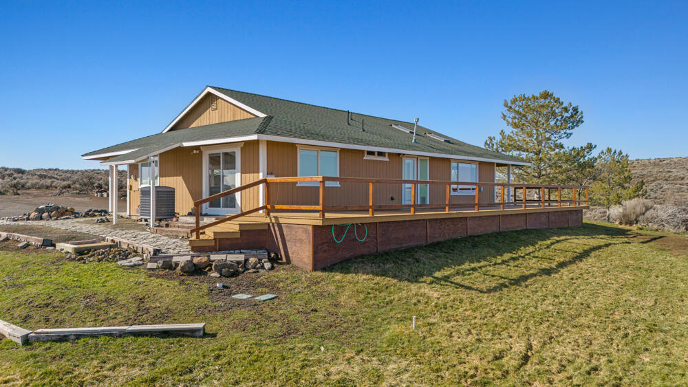 12150 Falvey Road Klamath Falls, OR 97603 - Photo 9 of 80 12150FalveyRd.-16